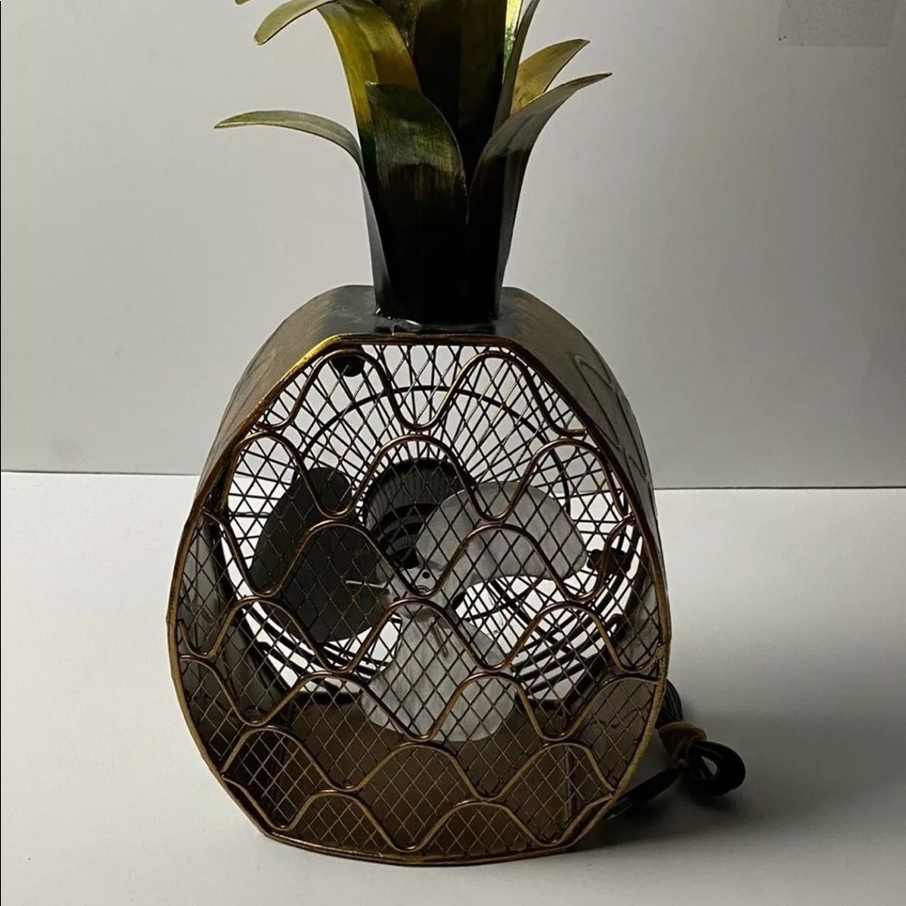 Deco Breeze Pineapple Tabletop Fan Two Speed - Picture 7 of 10